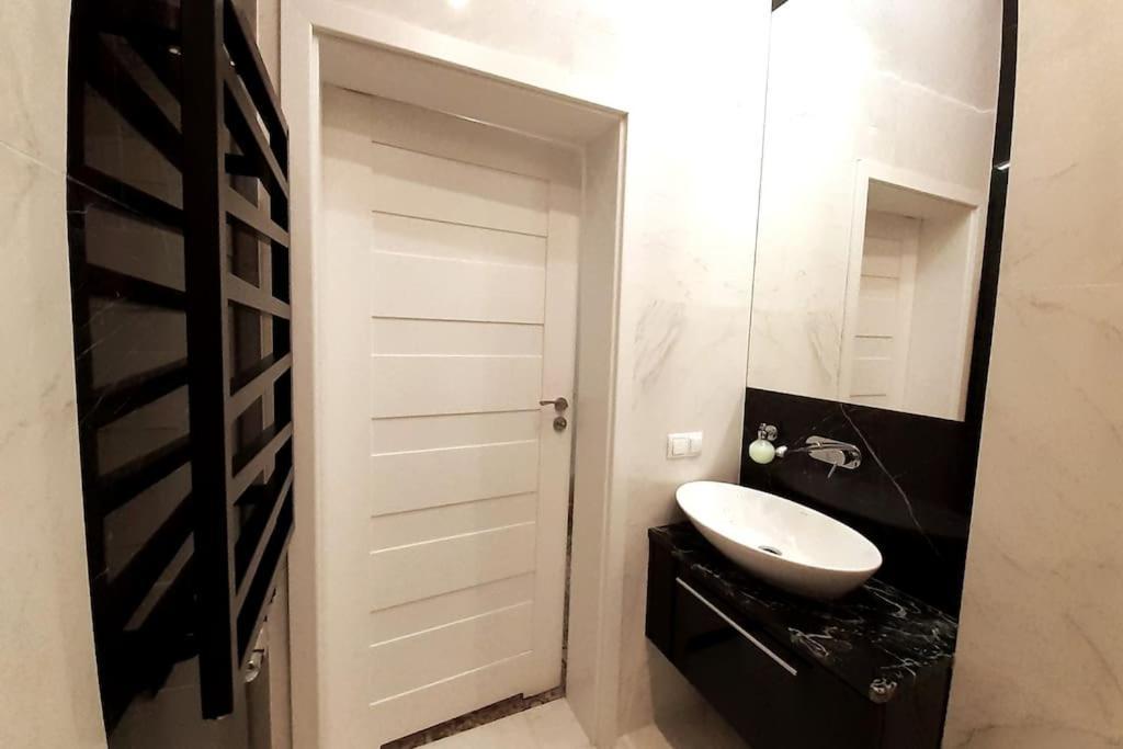 Luxury Apartment - Rakowicka 6 Krakau Buitenkant foto